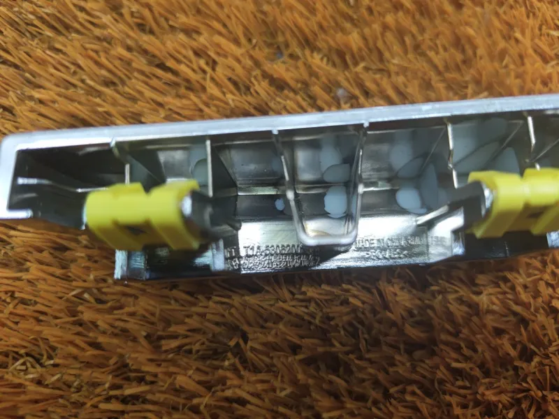 Накладка на торпедо