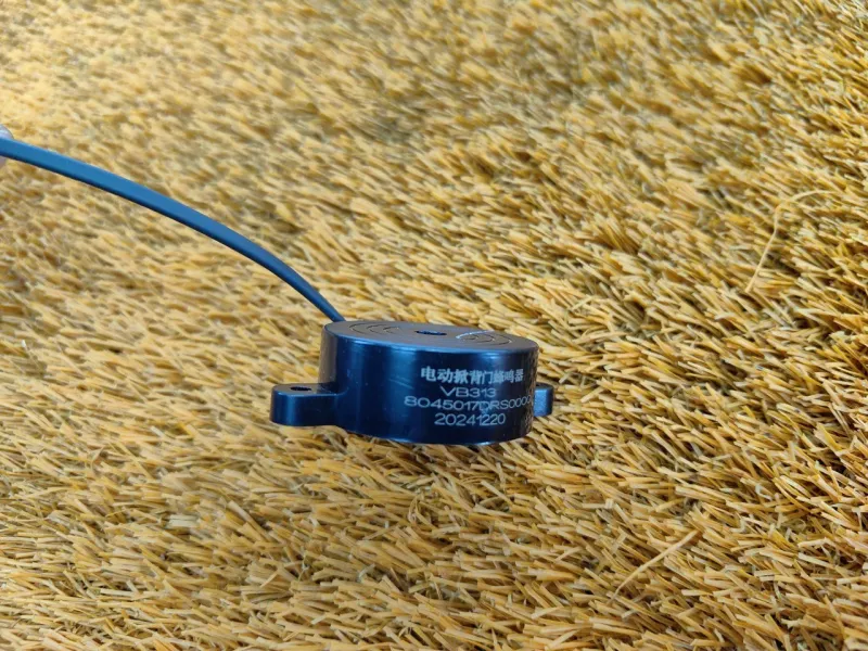 Звуковой зуммер