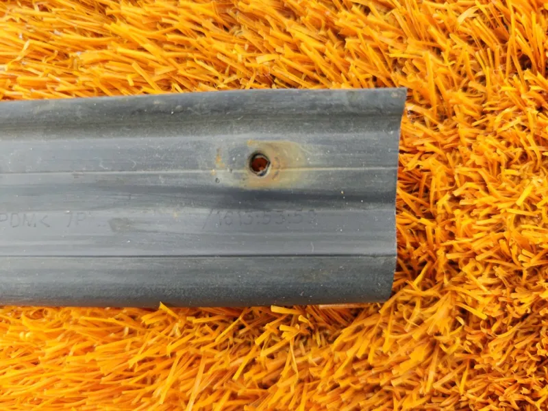 Уплотнитель двери