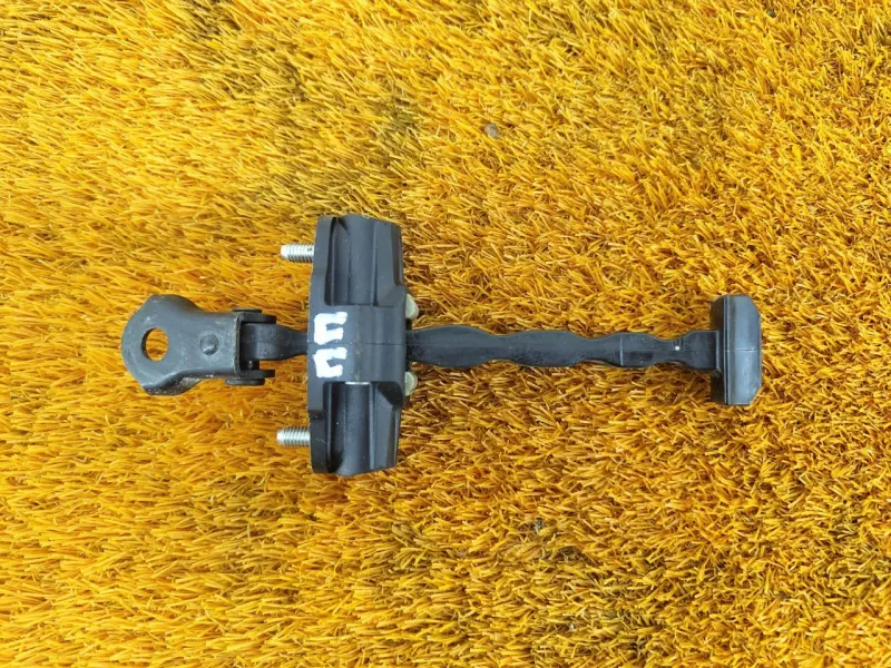 Ограничитель двери