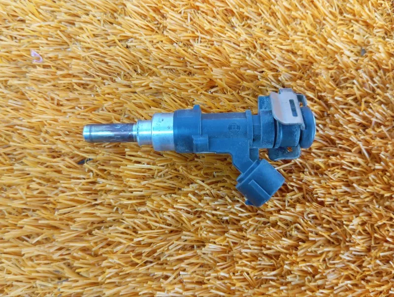 Форсунка топливная