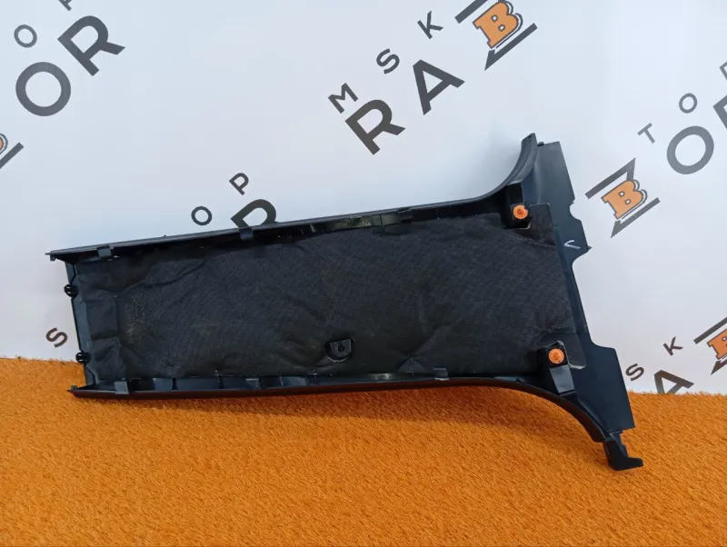 Обшивка центральной стойки