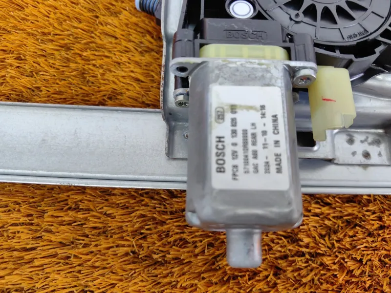 Стеклоподъемник