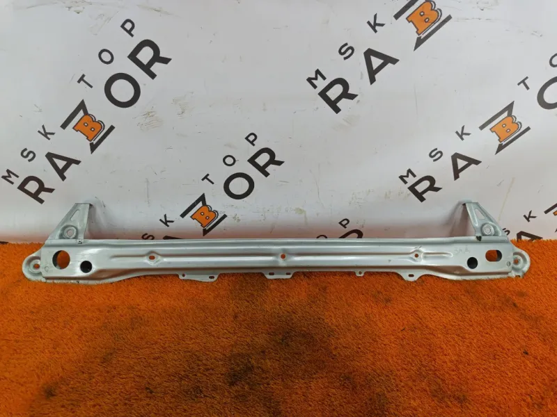 Усилитель бампера