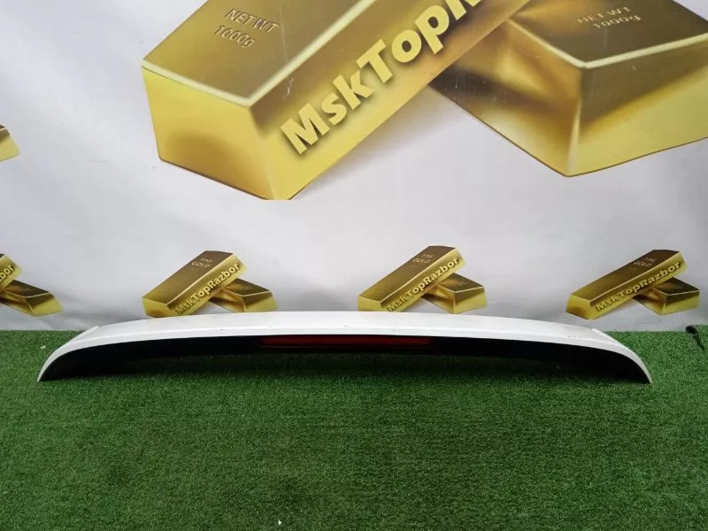 Спойлер багажника