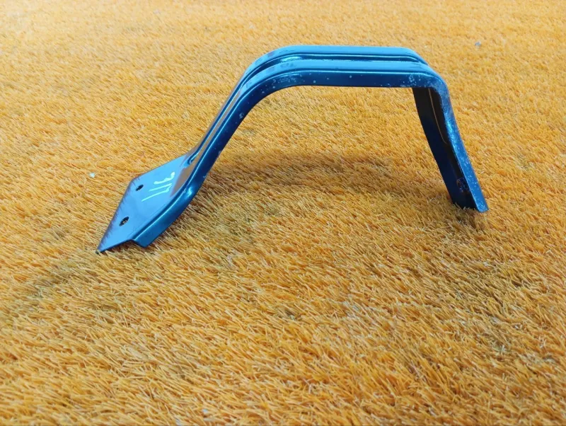 Крепление бампера