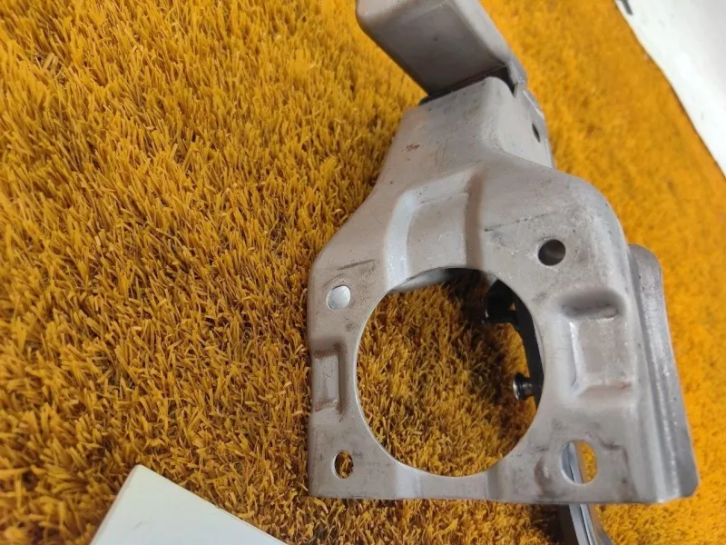 Педаль тормоза