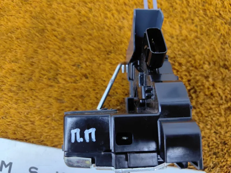 Замок двери