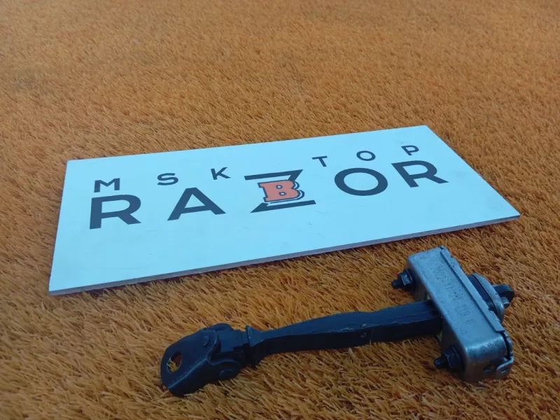 Ограничитель двери