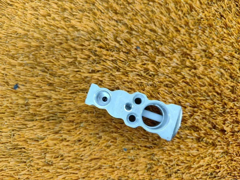 Клапан кондиционера