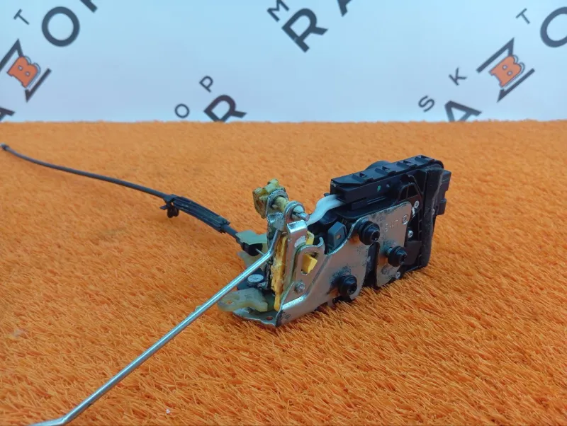 Замок двери