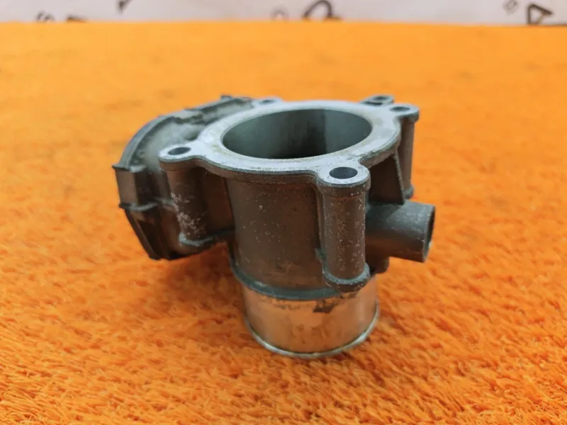 Дроссельная заслонка