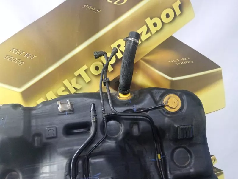 Бак топливный