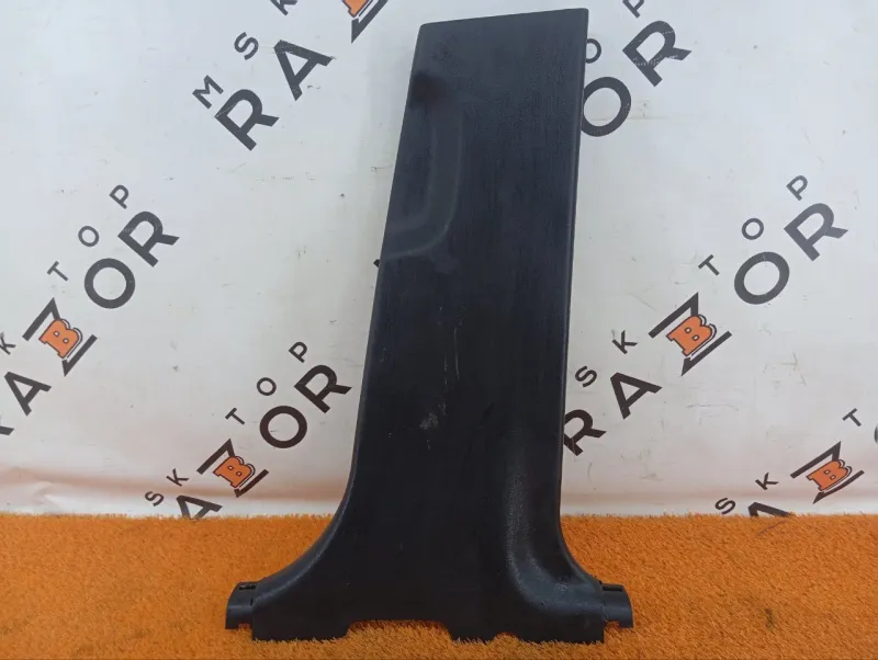 Обшивка центральной стойки