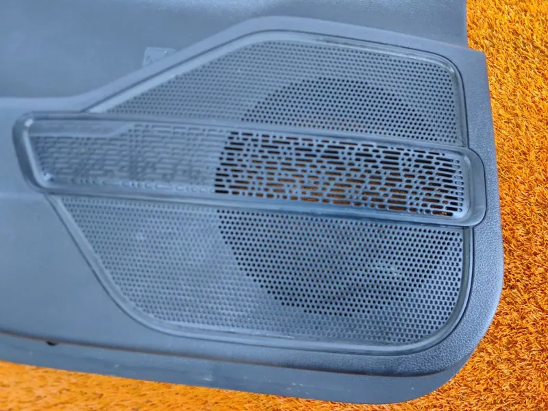 Обшивка двери