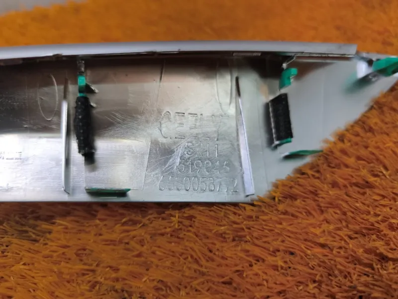 Накладка кулисы КПП