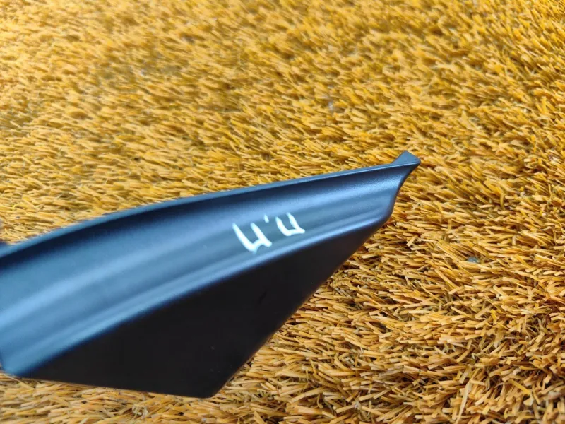 Уголок двери