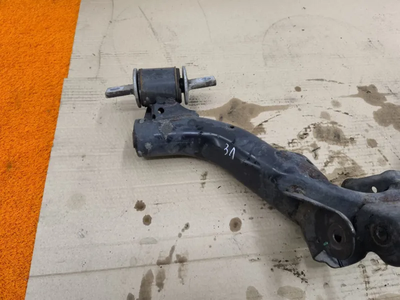 Рычаг подвески