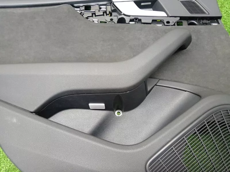 Обшивка двери