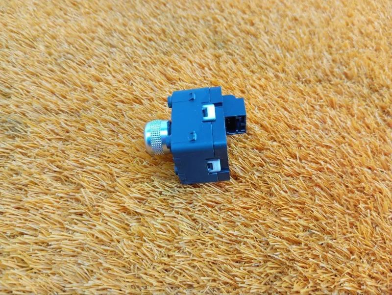 Джойстик регулировки зеркал