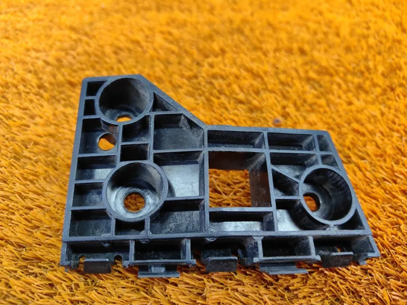 Кронштейн бампера