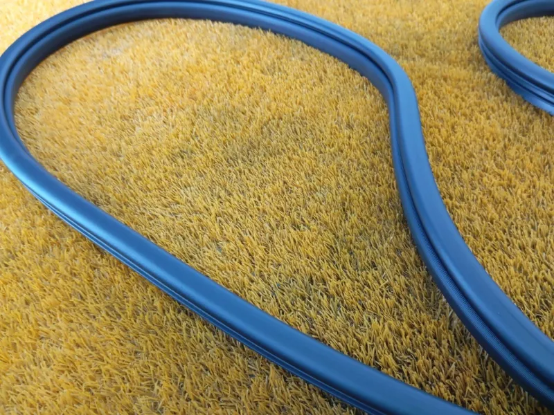 Уплотнитель проема двери