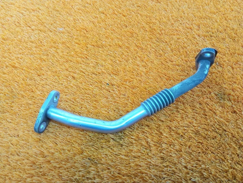 Трубка турбокомпрессора