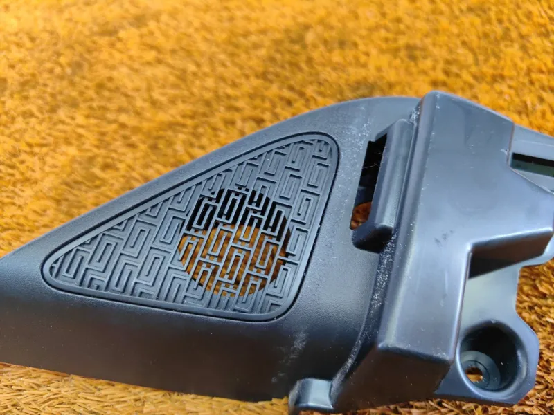 Уголок двери