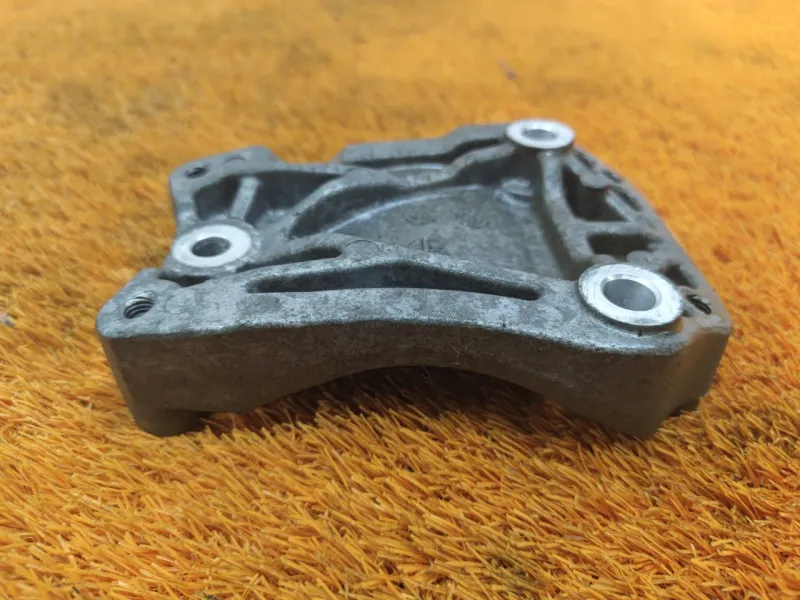 Кронштейн кондиционера