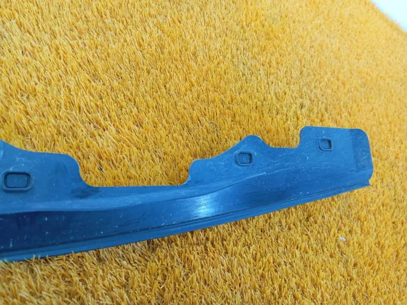 Уплотнитель двери