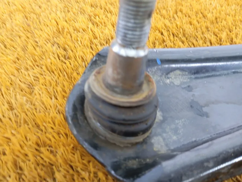 Рычаг подвески