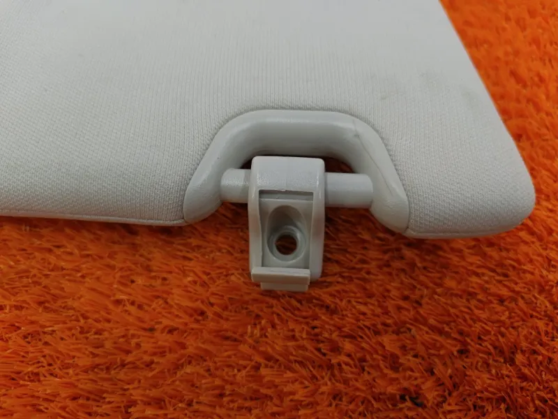 Козырек солнцезащитный