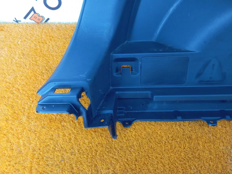 Обшивка багажника