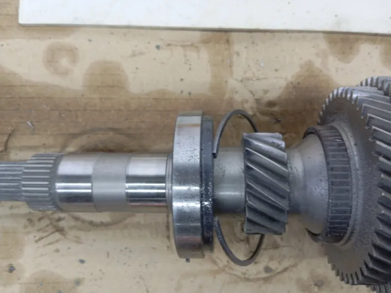 Вал первичный