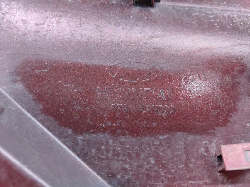 Накладка крышки багажника