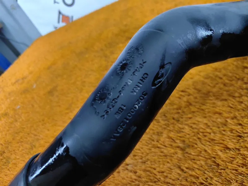 Патрубок интеркулера