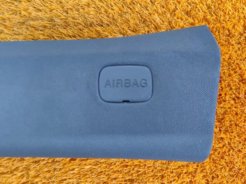 Накладка на стойку кузова