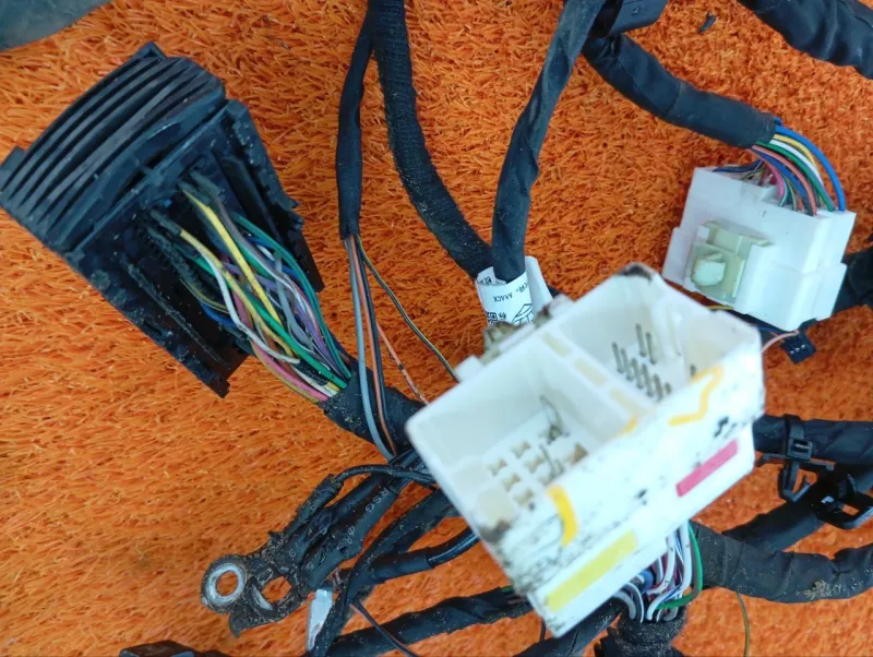 Проводка подкапотная