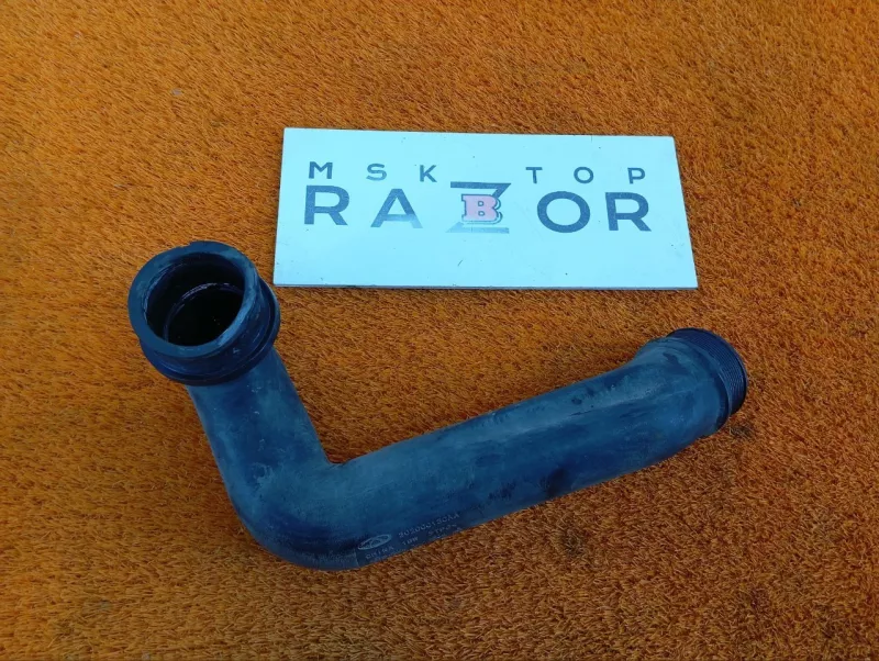 Патрубок интеркулера