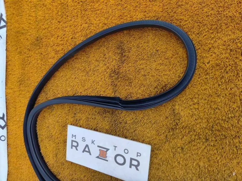 Уплотнитель проема двери