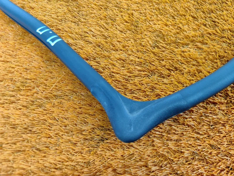 Уплотнитель проема двери