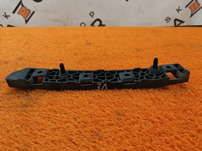 Крепление бампера