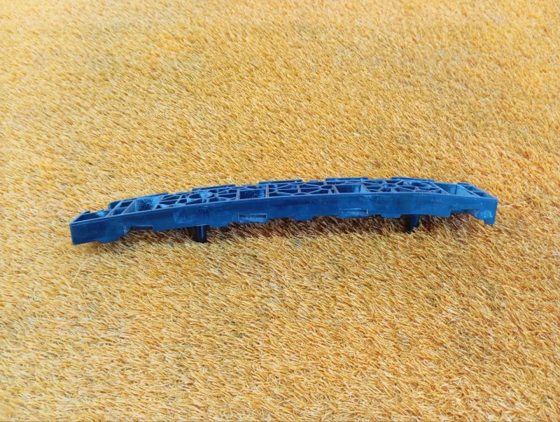 Крепление бампера