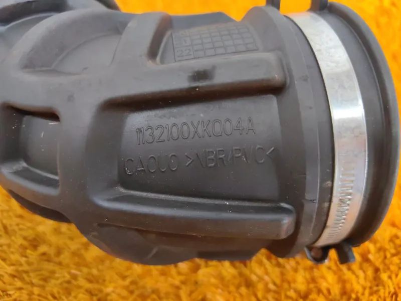 Патрубок воздушного фильтра