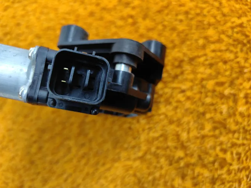 Стеклоподъемник