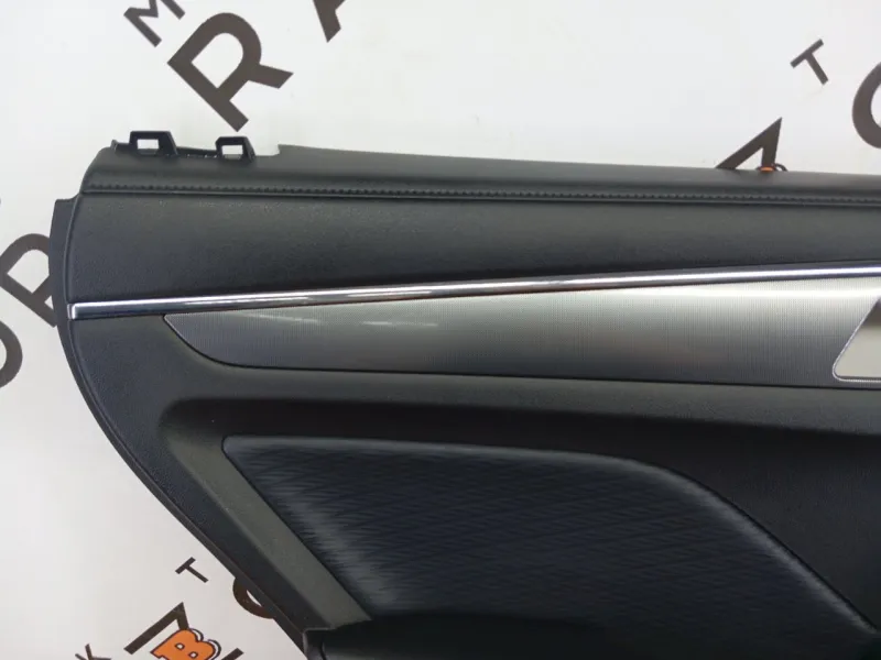 Обшивка двери