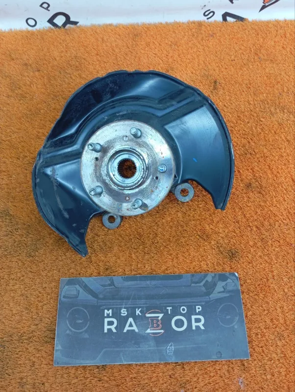 Кулак поворотный