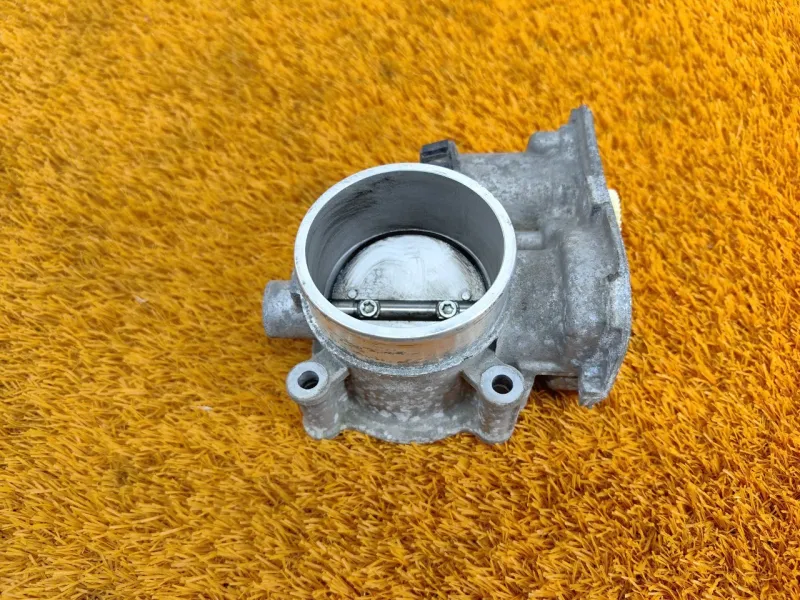 Дроссельная заслонка