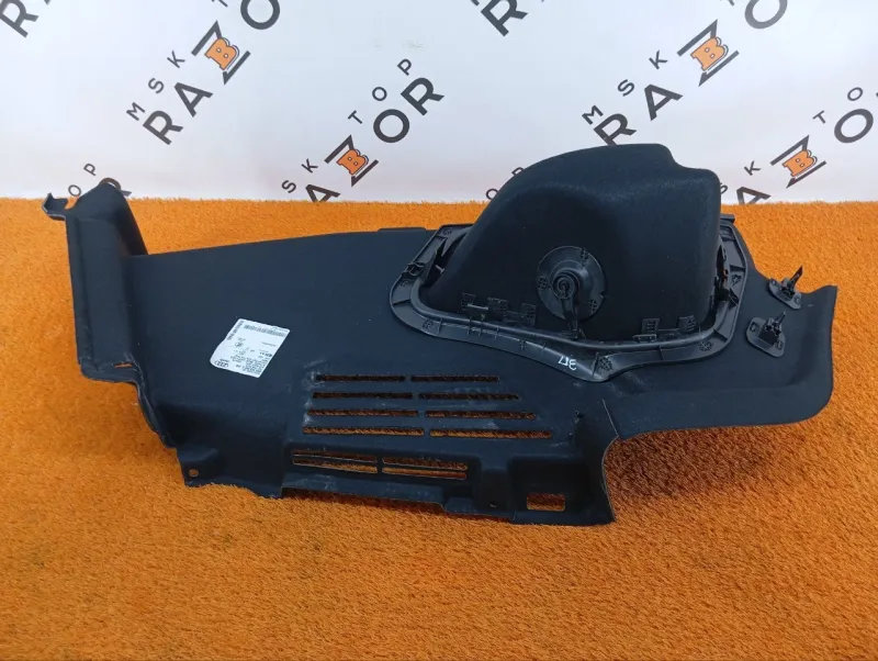 Обшивка багажника