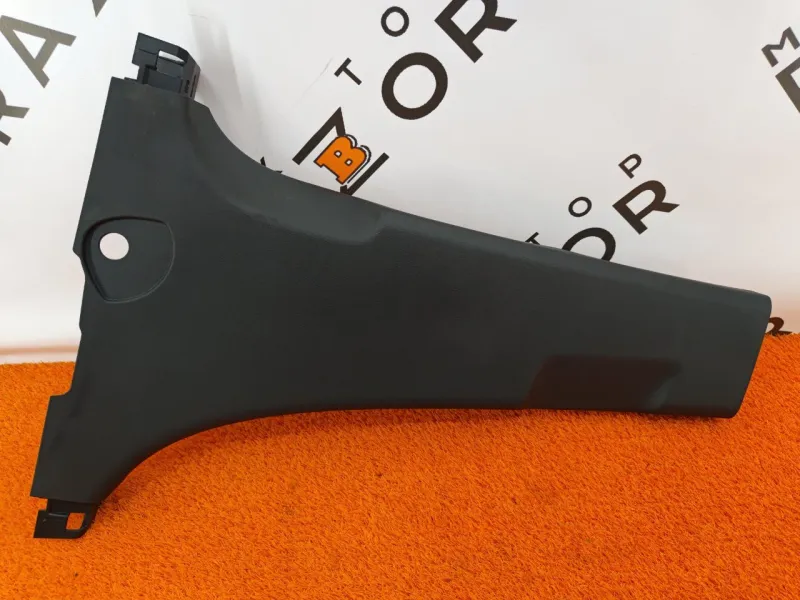 Обшивка центральной стойки